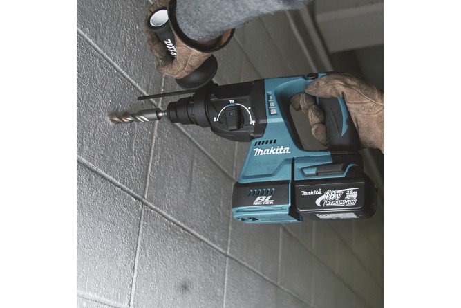 Аккумуляторный перфоратор Makita DHR242RT (DHR 242 RT)