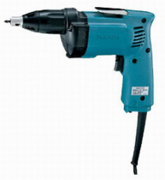 Сетевой шуруповерт Makita 6822