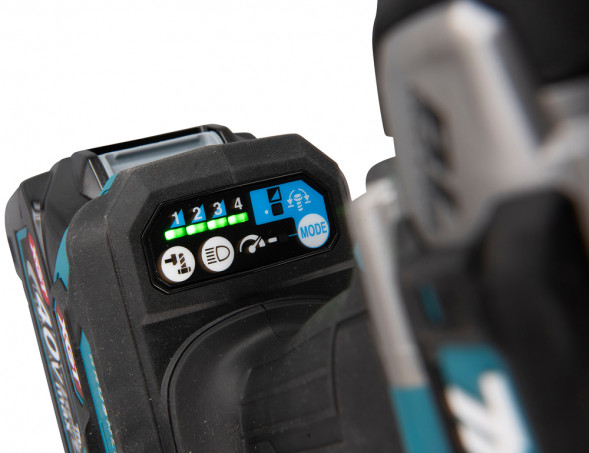 Аккумуляторный ударный гайковерт  XGT Makita TW007GD201