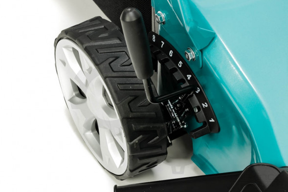 Газонокосилка бензиновая Makita PLM 4631 N2 (PLM4631N2) самоходная