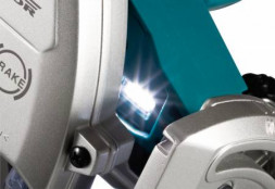 Аккумуляторная дисковая пила Makita DHS900ZU