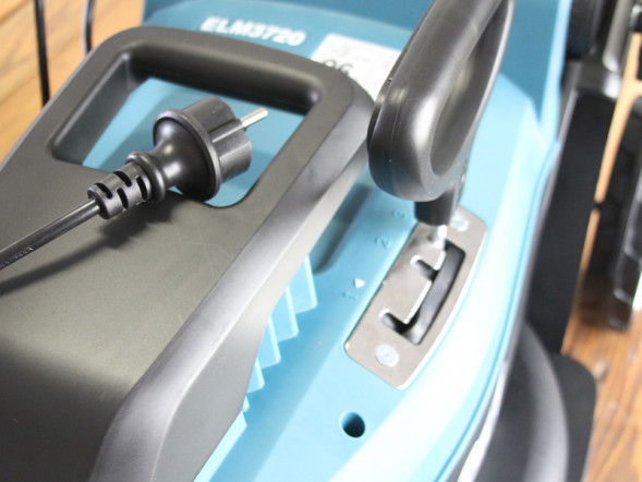 Газонокосилка электрическая Makita ELM3720