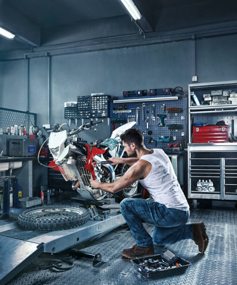 Аккумуляторная отвертка Bosch GO Kit