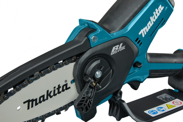 Аккумуляторная цепная пила 12V, 10см Makita UC100DWA (1x АКБ 2 Ач, ЗУ)