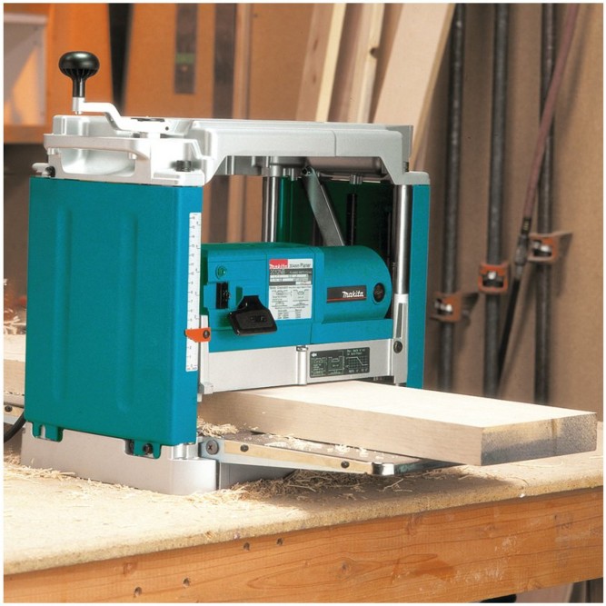 Makita 2012NB Рейсмус (Рейсмусовый станок) 