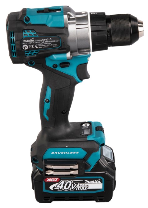 Аккумуляторная дрель-шуруповерт Makita XGT DF001GD201