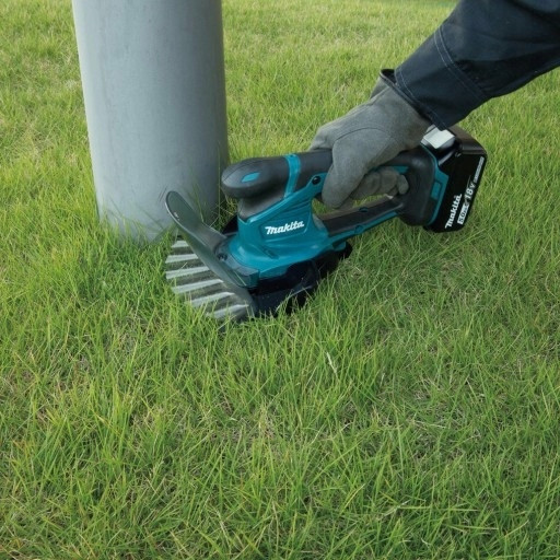 Аккумуляторные ножницы для травы Makita UM 600 DWAEX (UM600DWAEX)