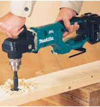 Аккумуляторная угловая дрель-шуруповерт Makita DDA450ZK
