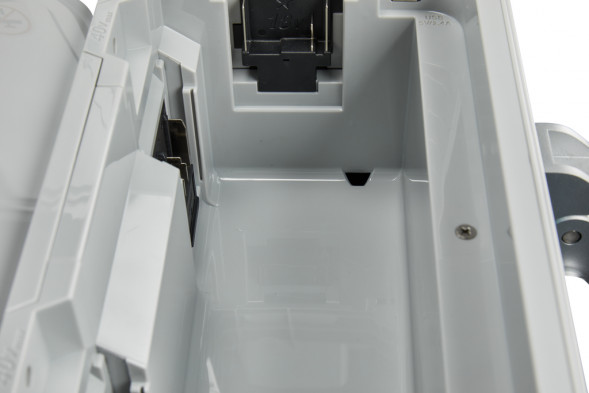 Аккумуляторный холодильник с функцией подогрева CW002GZ01 (XGT, LXT, 12V, 220V)