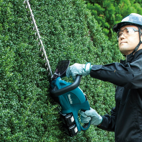 Аккумуляторный кусторез Makita DUH 551 Z (DUH551Z)