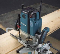 Ручной фрезер Makita RP2301FCX