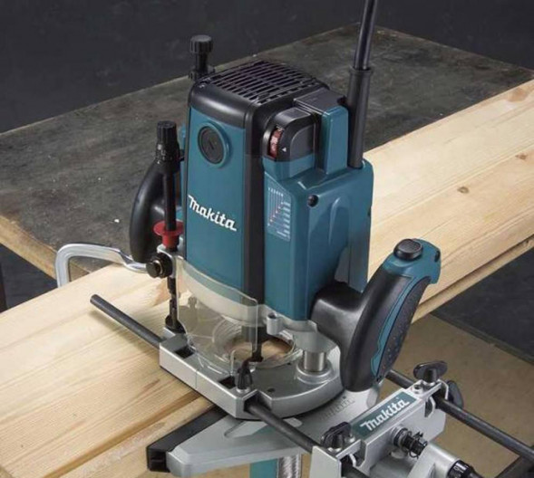 Ручной фрезер Makita RP2301FCX