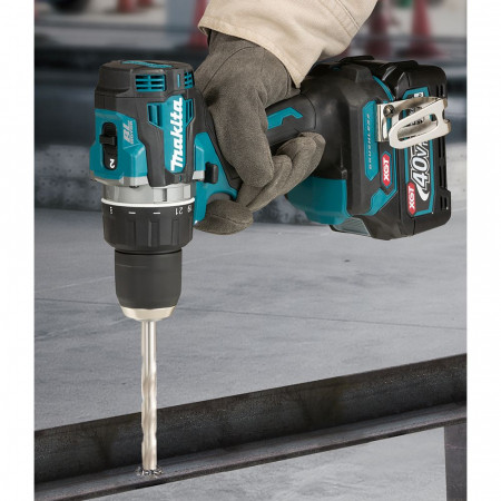 Аккумуляторная дрель-шуруповерт XGT Makita DF002GZ