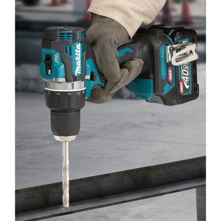 Аккумуляторная дрель-шуруповерт XGT Makita DF002GZ