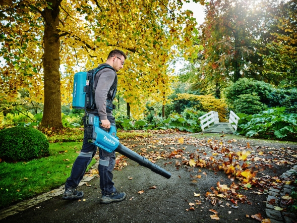 Аккумуляторная воздуходувка Makita DUB184Z