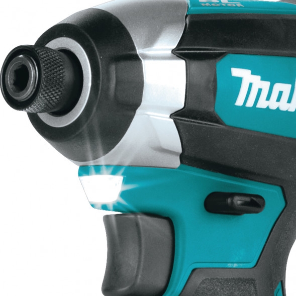 Аккумуляторный шуруповерт Makita DTD153ZJ