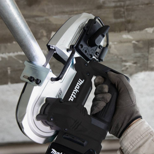 Аккумуляторная компактная ленточная пила Makita LXT DPB184Z