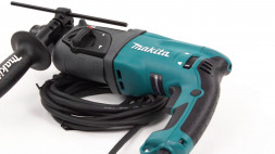 Перфоратор Makita HR2470X15