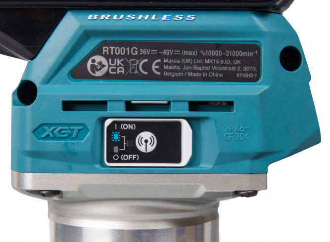 Аккумуляторный Фрезер Кромочный Makita RT001GZ19 